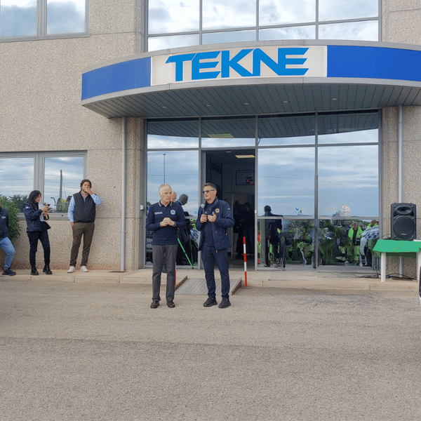 PICKUP AIB TEKNE Protezione Civile Abruzzo - il Direttore dell'Agenzia Maurizio Scelli